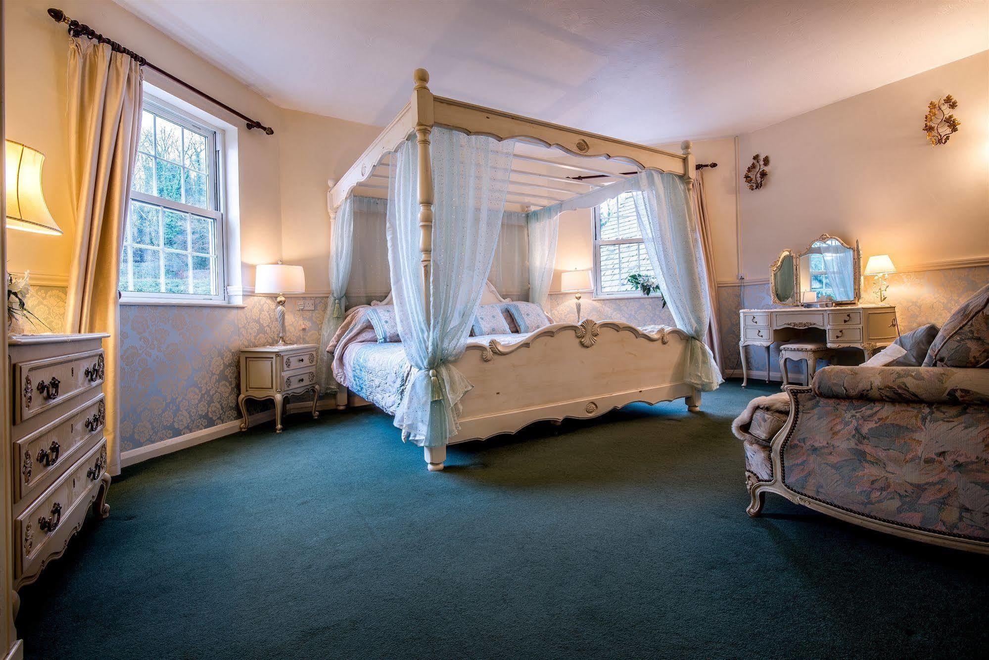 Chulmleigh Fox & Hounds Country Hotel מראה חיצוני תמונה